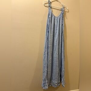 Summersalt Blue and White Patterned maxi Dress - large -tie straps - lightweight